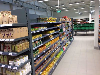 BUTIKKNETTVERK "TOPP" - VALMIERA, RIGA STREET 64 - Levering og montering av handelsutstyr. 16